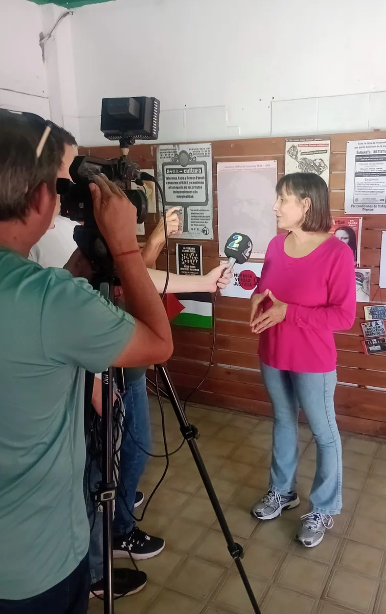 Entrevista televisiva durante el encuentro